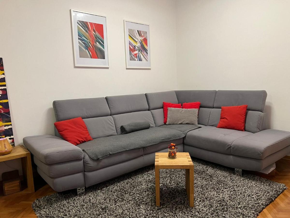 Mm Split Apartment - 5 Min By Car To The Beach & City Center - Free Public Parking 外观 照片