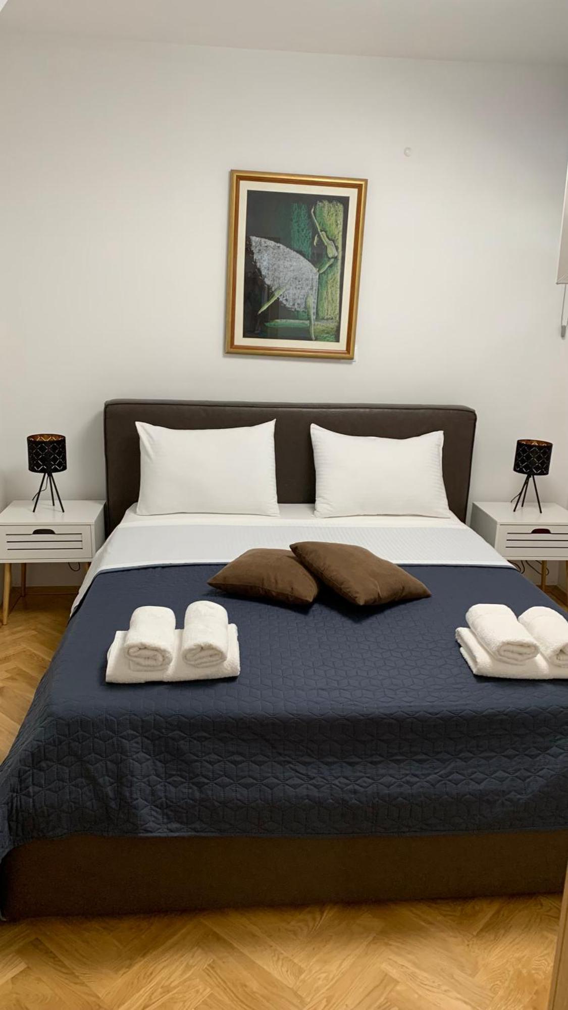 Mm Split Apartment - 5 Min By Car To The Beach & City Center - Free Public Parking 外观 照片